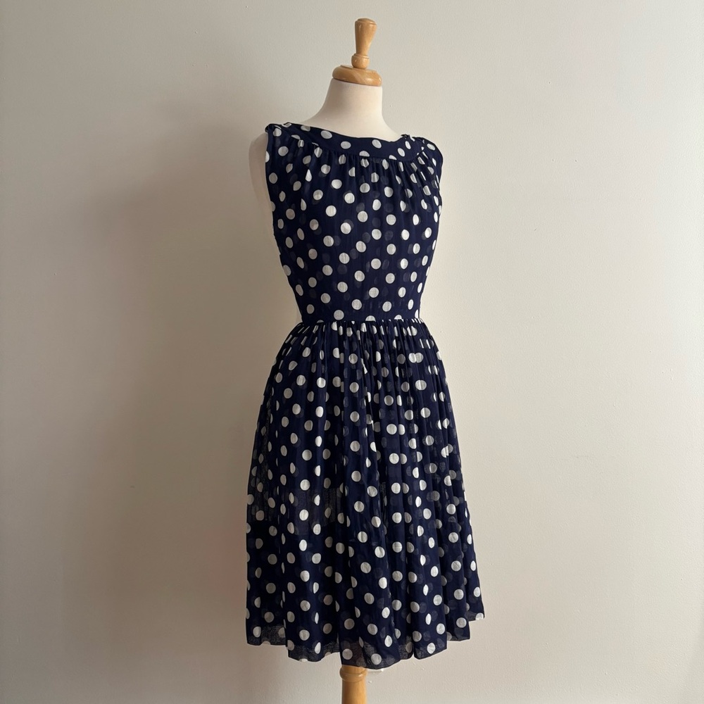 Vintage 1960s GAY GIBSON Navy Blue & White Polka Dot Sleeveless Dress / 24 waist - Picture 5 of 16